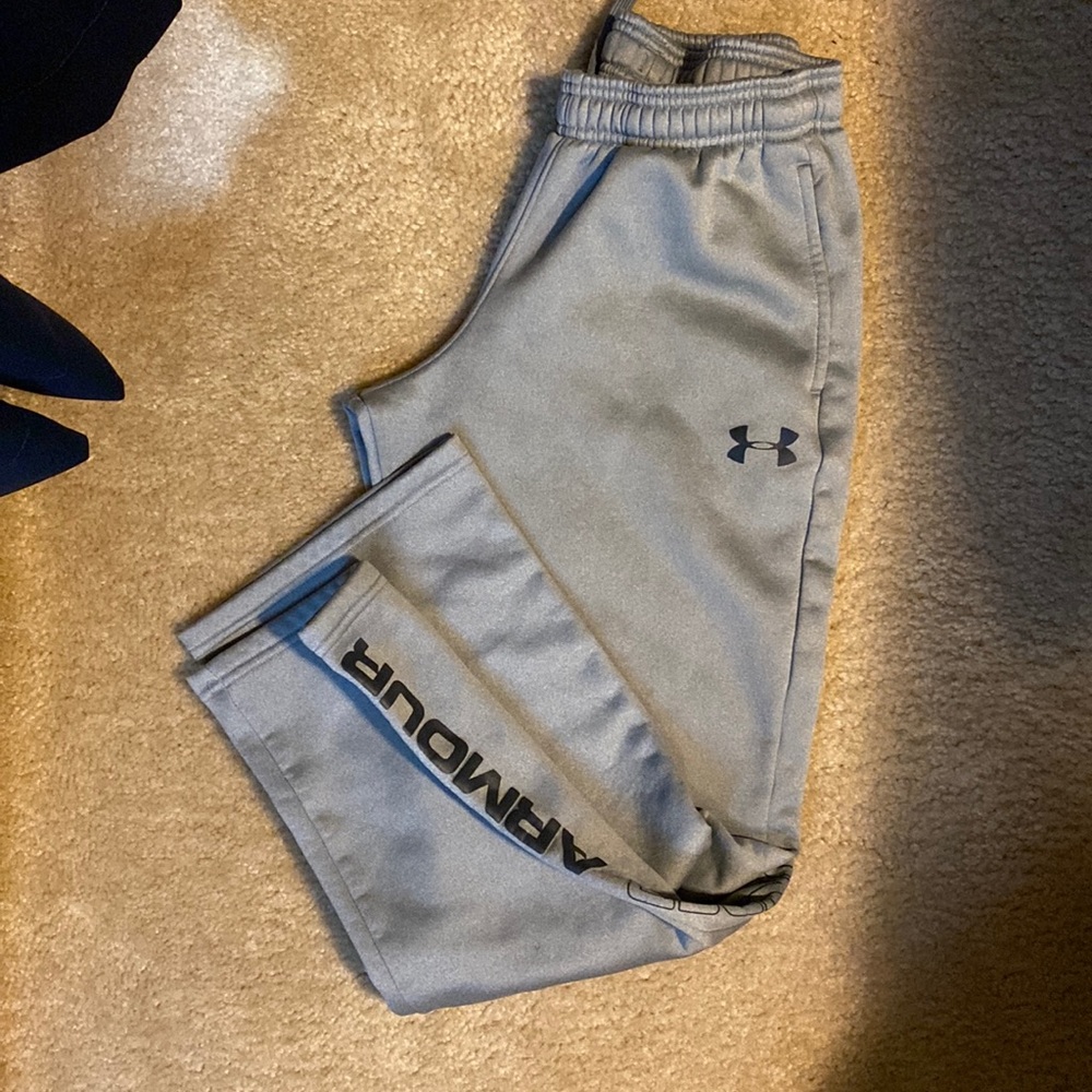 Youth medium under armour pants